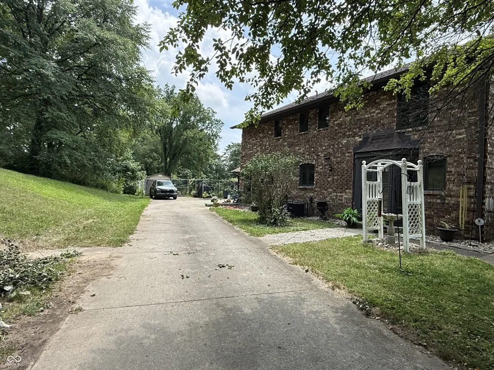 1604 State Road 252 Road Martinsville, IN 46151