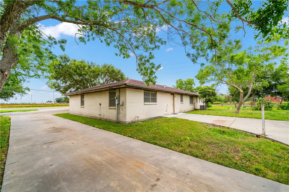 4705 Fm 1889 Road Robstown, TX 78380