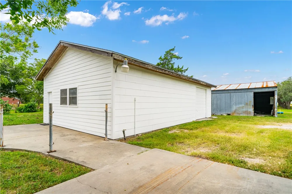 4705 Fm 1889 Road Robstown, TX 78380