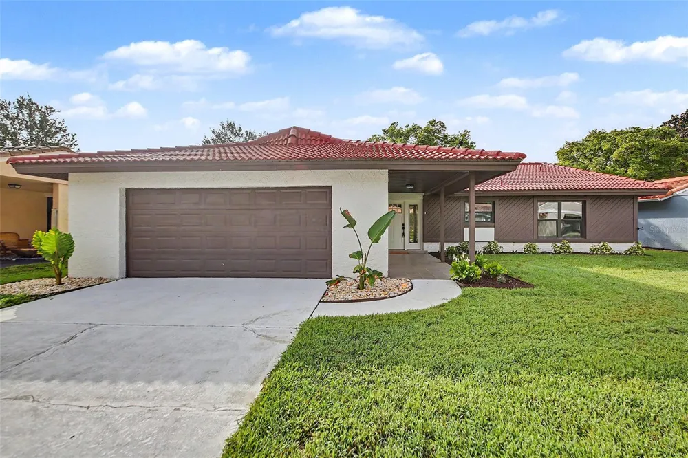 10604 WHITMAN CIRCLE Orlando, FL 32821