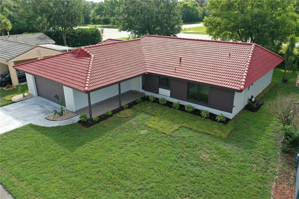 10604 WHITMAN CIRCLE Orlando, FL 32821