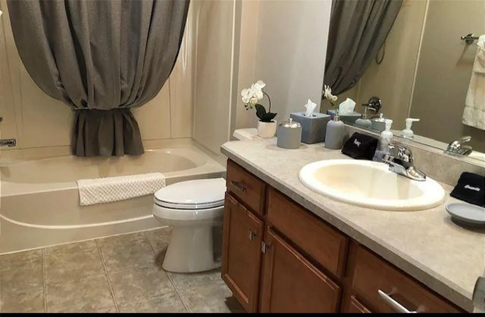 1228 ESTILL AVENUE The Villages, FL 32162