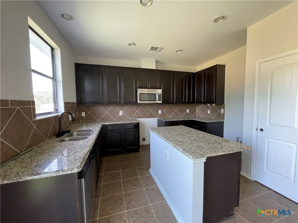 1104 Lonesome Oak Drive Temple, TX 76502