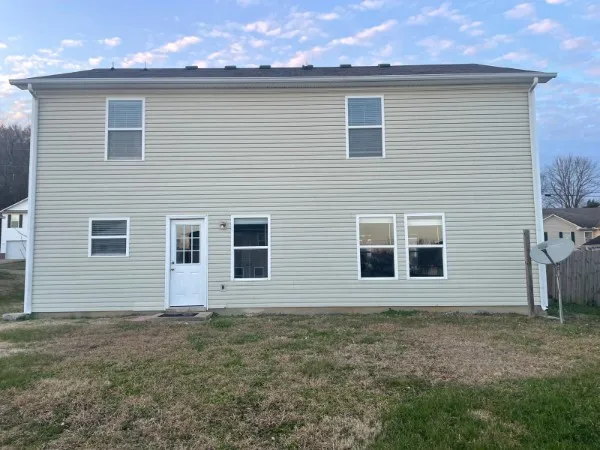2722 Sutherland Dr Thompsons Station, TN 37179