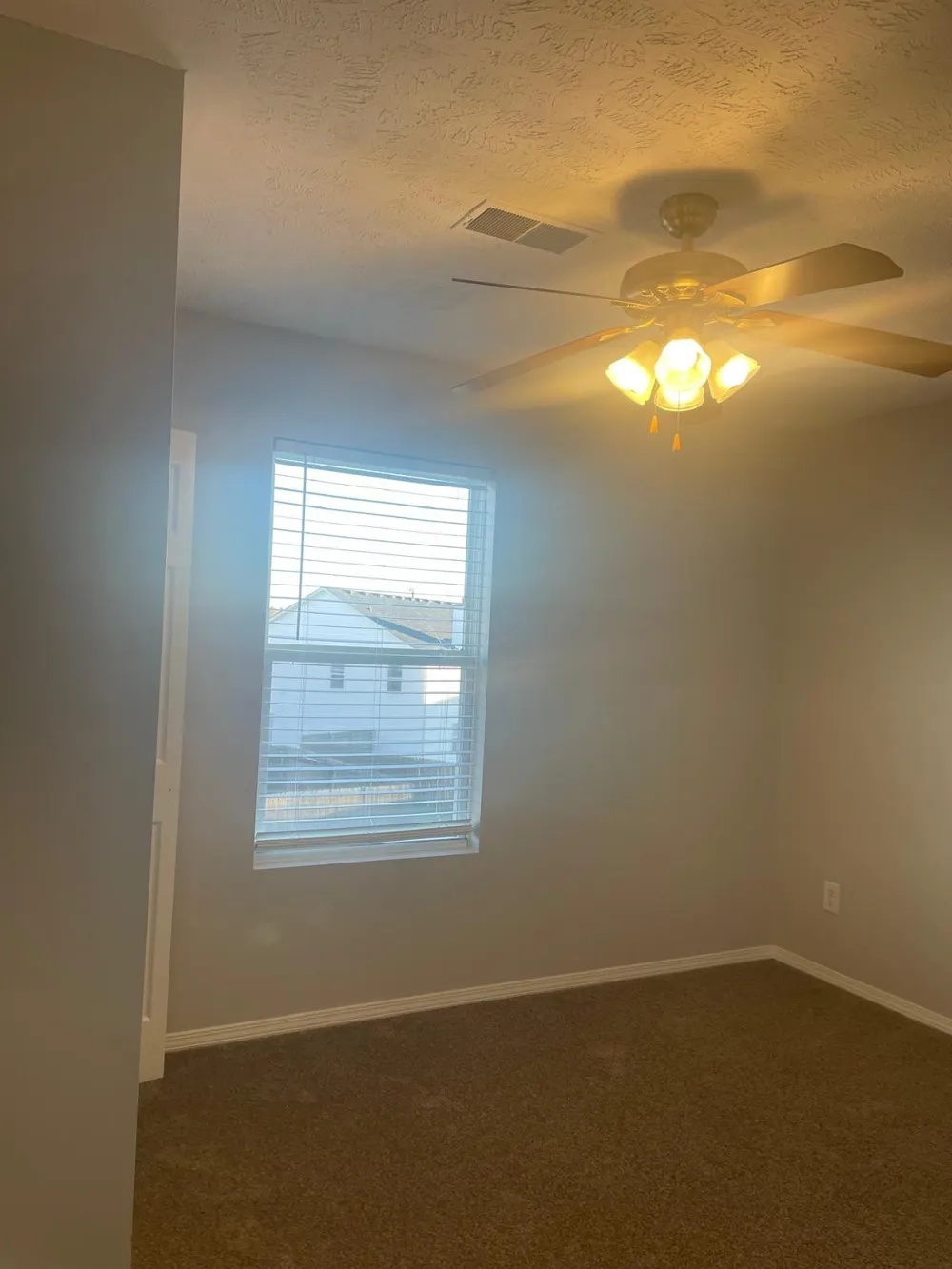 2722 Sutherland Dr Thompsons Station, TN 37179