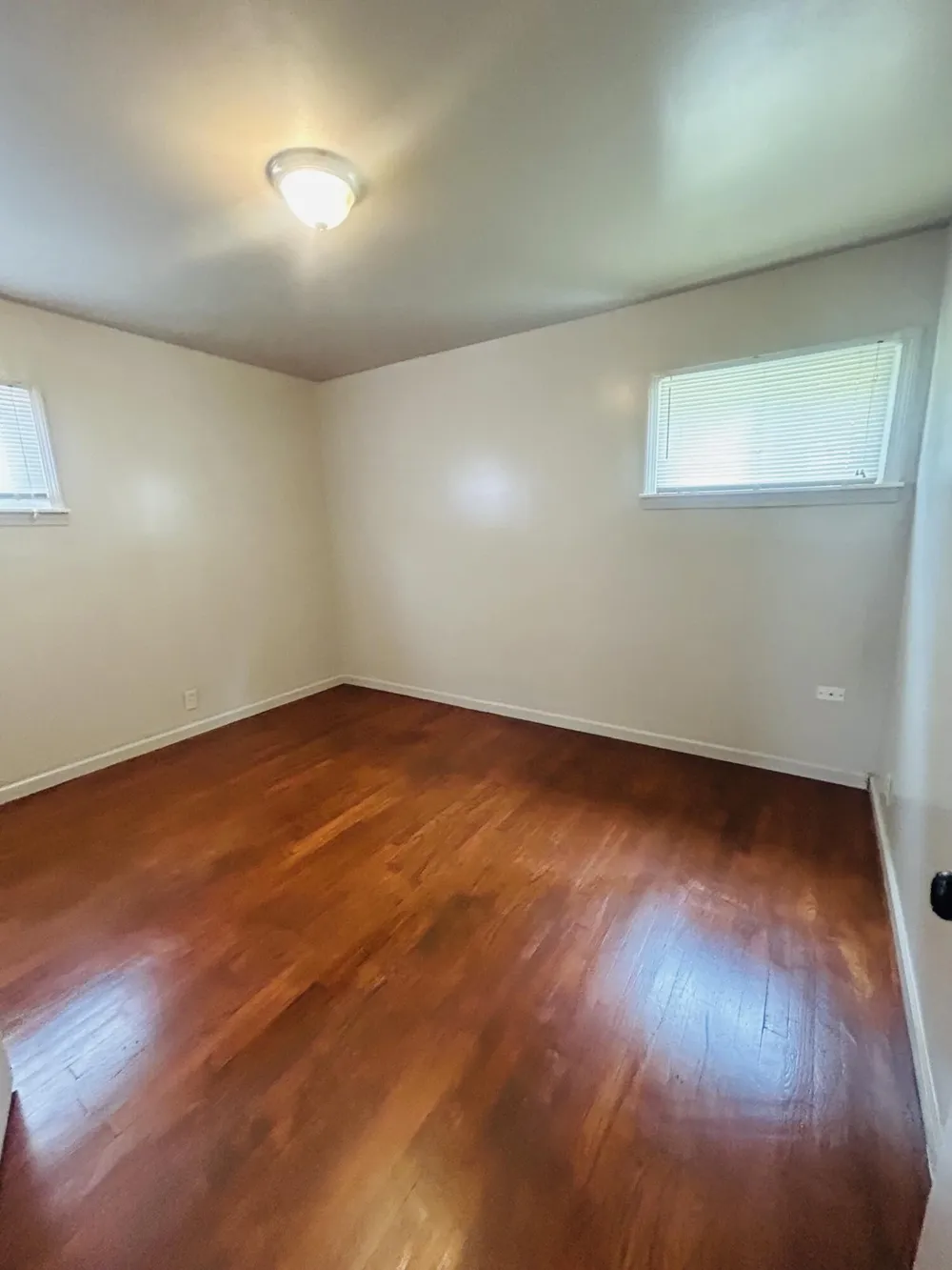 27392 Osmun Street Madison Heights, MI 48071