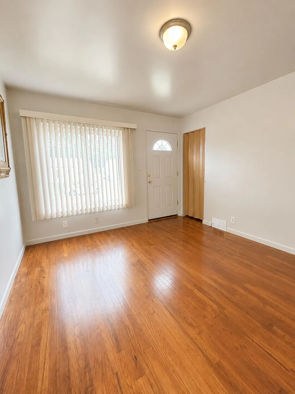 27392 Osmun Street Madison Heights, MI 48071