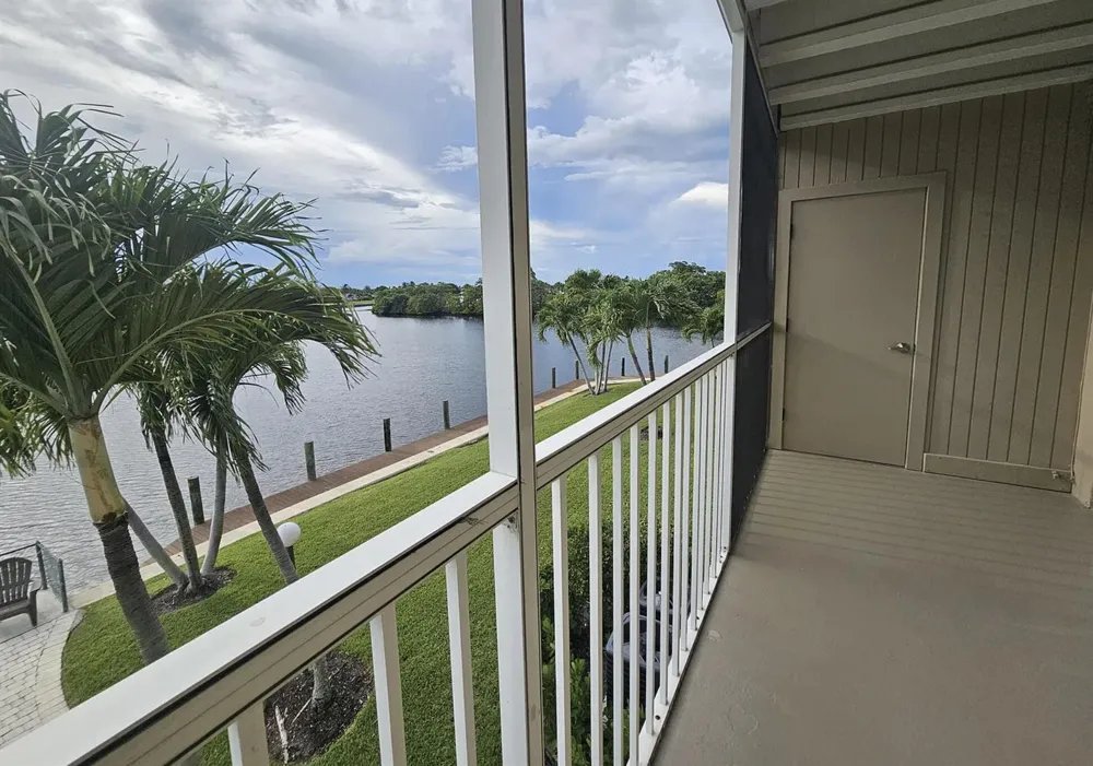 630 Southwind Circle North Palm Beach, FL 33408