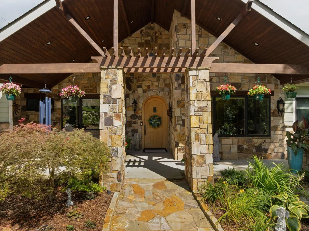 125 Fleetwood Drive Lookout Mountain, TN 37350