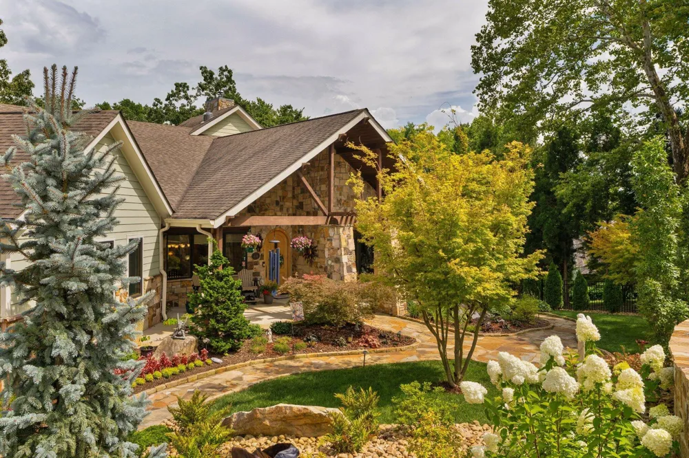 125 Fleetwood Drive Lookout Mountain, TN 37350