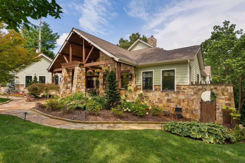 125 Fleetwood Drive Lookout Mountain, TN 37350
