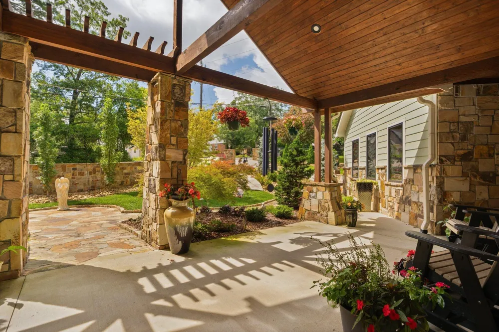 125 Fleetwood Drive Lookout Mountain, TN 37350