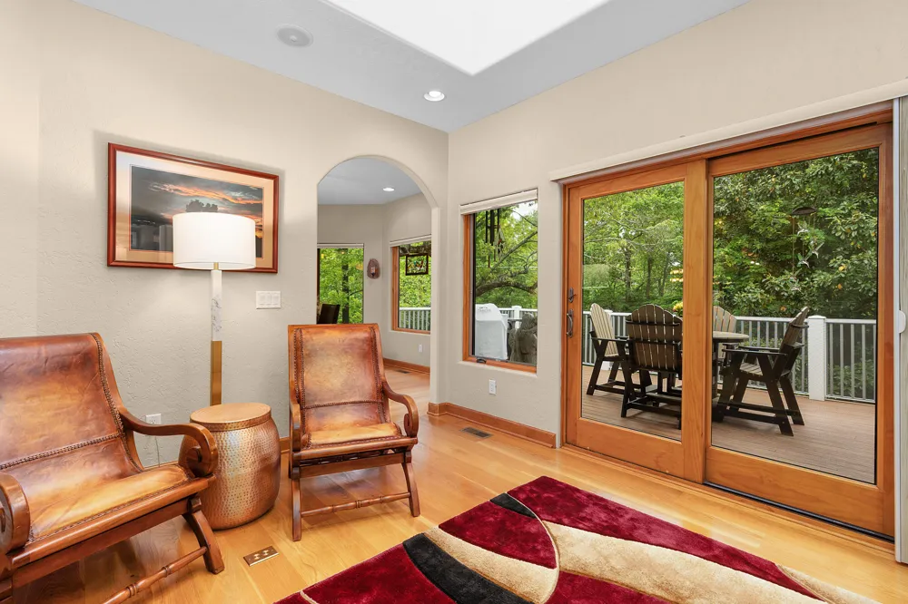 125 Fleetwood Drive Lookout Mountain, TN 37350