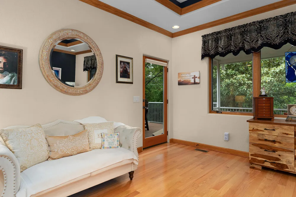 125 Fleetwood Drive Lookout Mountain, TN 37350