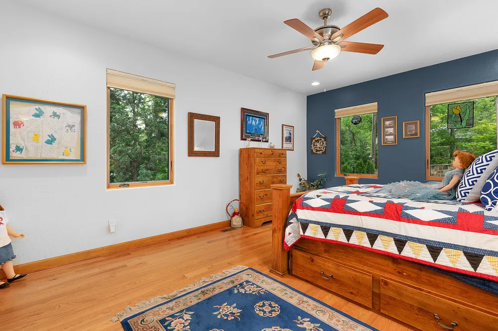 125 Fleetwood Drive Lookout Mountain, TN 37350