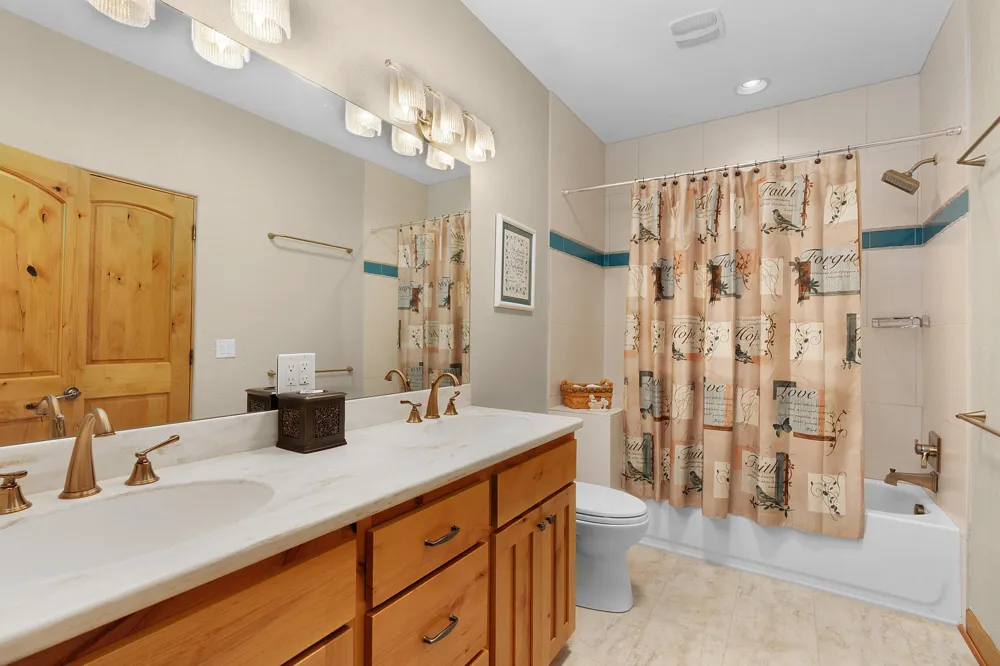 125 Fleetwood Drive Lookout Mountain, TN 37350