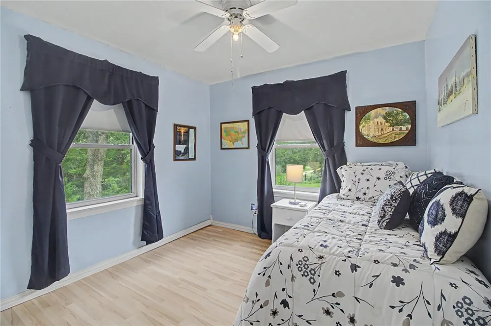 637 Lakeview Drive Caldwell, TX 77836