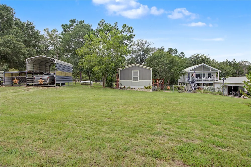 637 Lakeview Drive Caldwell, TX 77836