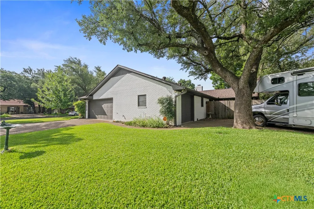 2200 Antelope Trail Harker Heights, TX 76548