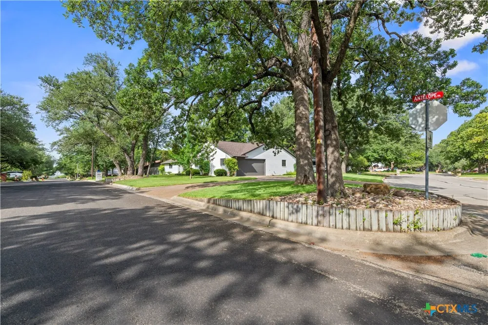 2200 Antelope Trail Harker Heights, TX 76548