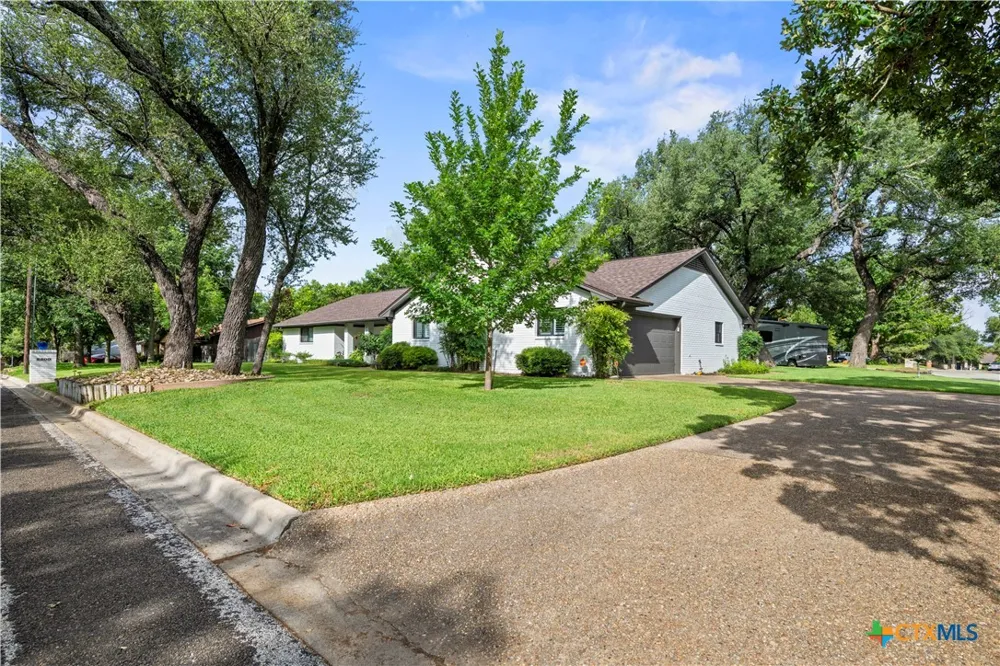 2200 Antelope Trail Harker Heights, TX 76548