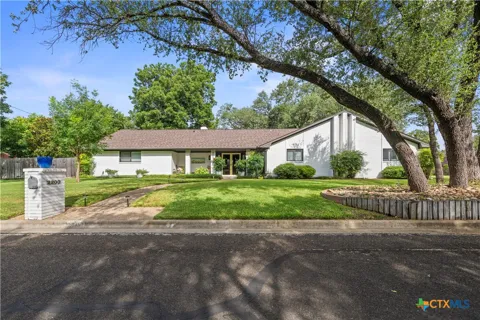 2200 Antelope Trail