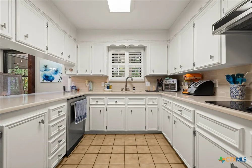 2200 Antelope Trail Harker Heights, TX 76548