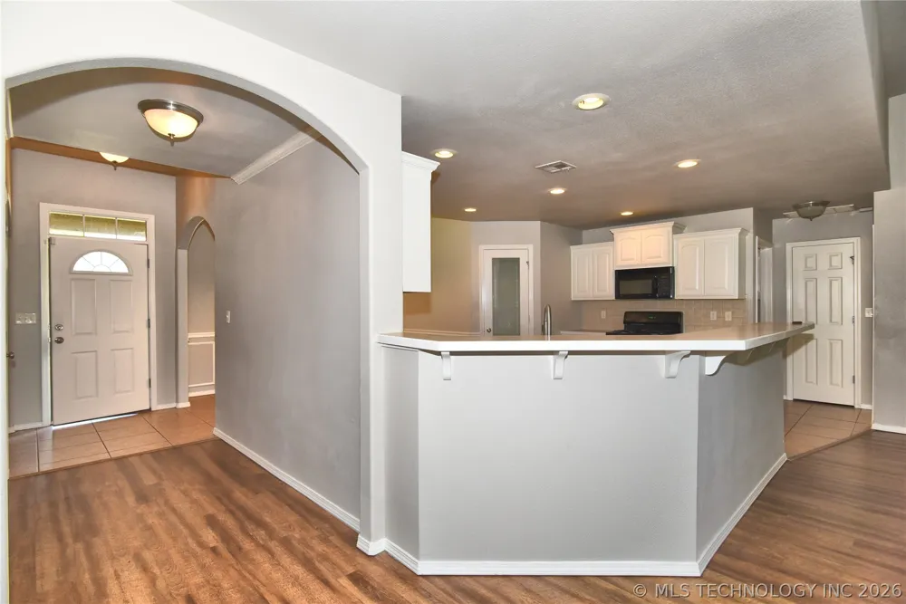 9708 E 111th Street Owasso, OK 74055