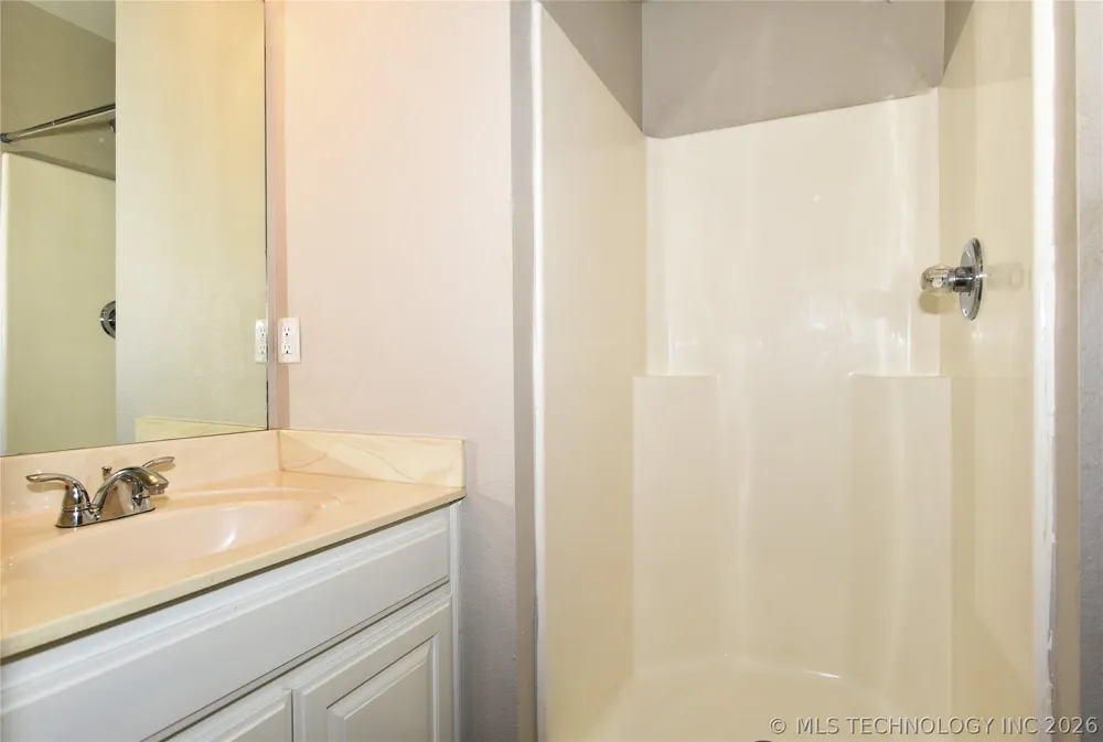 9708 E 111th Street Owasso, OK 74055