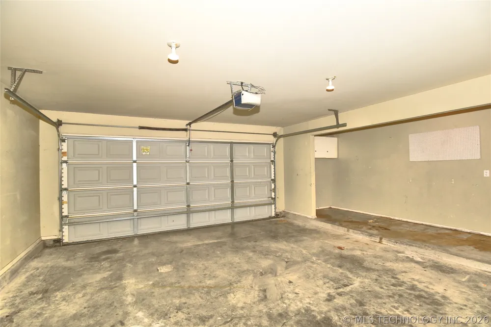 9708 E 111th Street Owasso, OK 74055