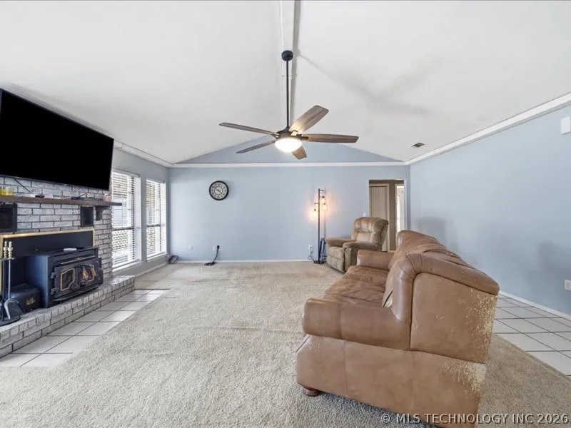 25 Village Circle Pryor, OK 74361