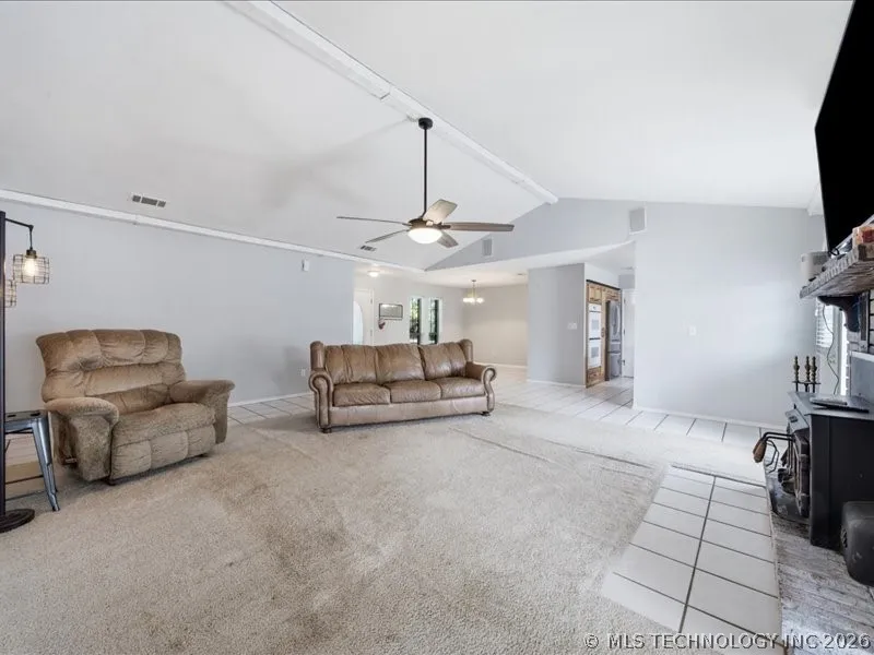 25 Village Circle Pryor, OK 74361
