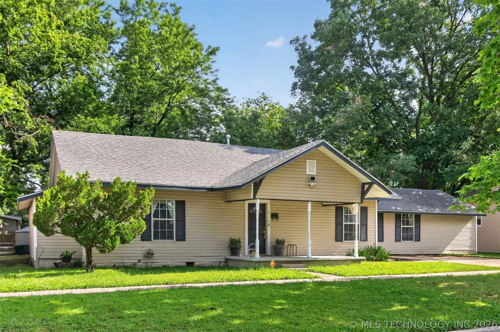 319 W Bryan Avenue Sapulpa, OK 74066