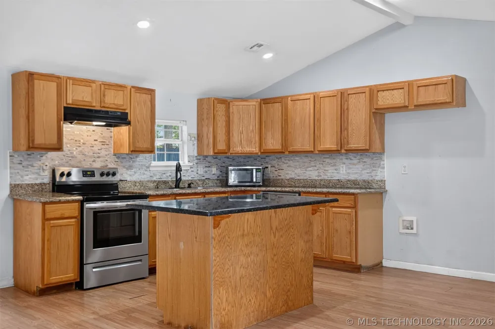 319 W Bryan Avenue Sapulpa, OK 74066