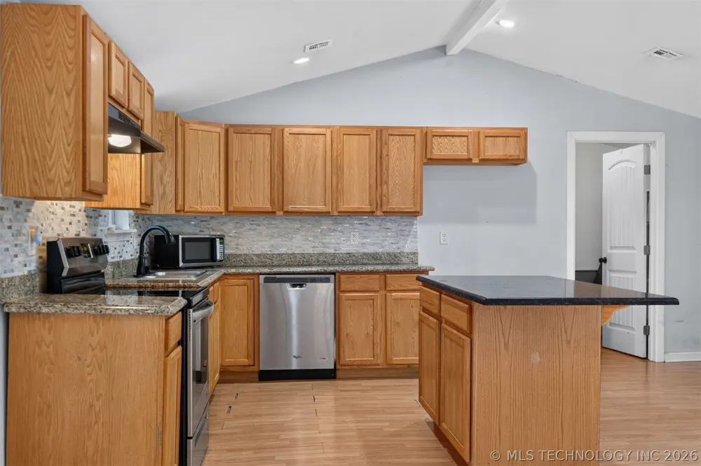 319 W Bryan Avenue Sapulpa, OK 74066