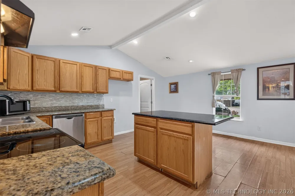 319 W Bryan Avenue Sapulpa, OK 74066