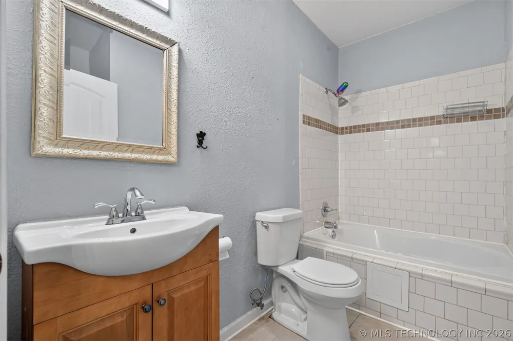 319 W Bryan Avenue Sapulpa, OK 74066