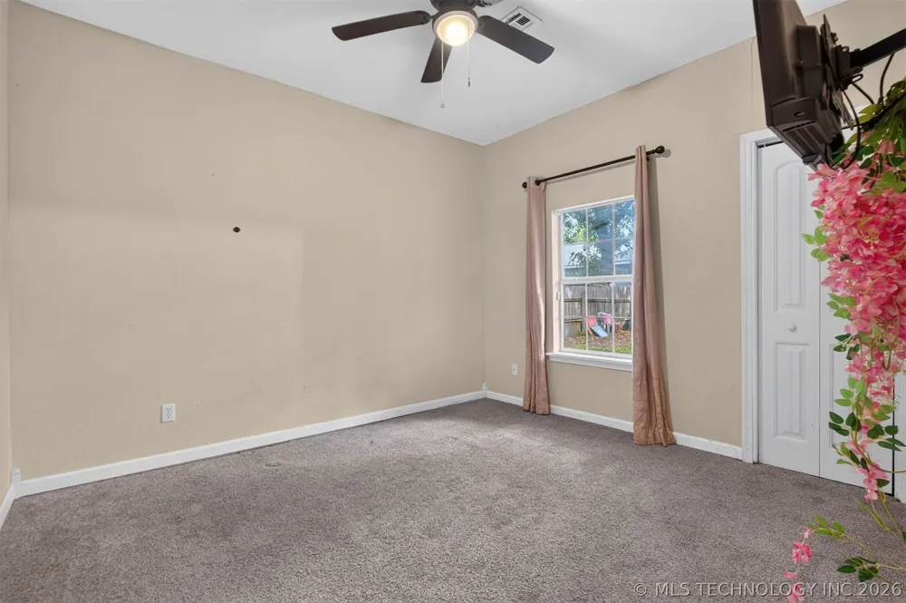 319 W Bryan Avenue Sapulpa, OK 74066