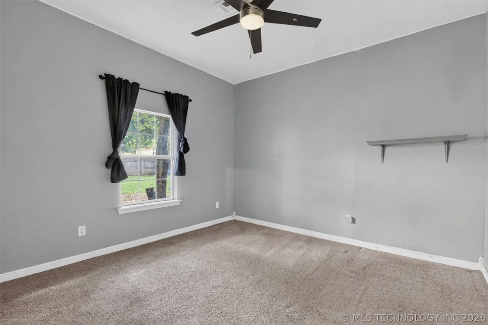 319 W Bryan Avenue Sapulpa, OK 74066