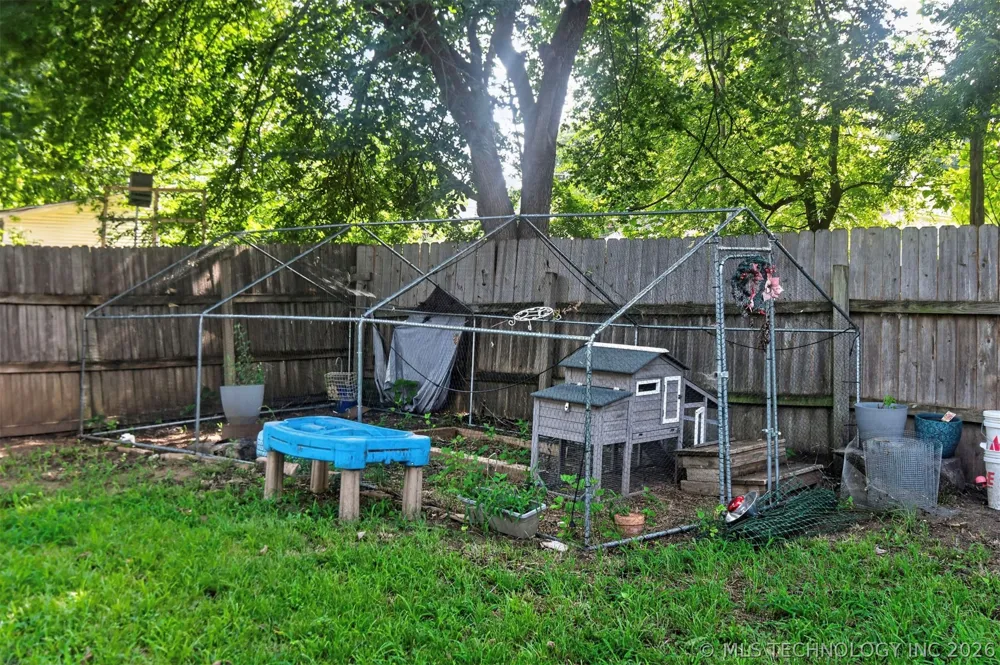 319 W Bryan Avenue Sapulpa, OK 74066