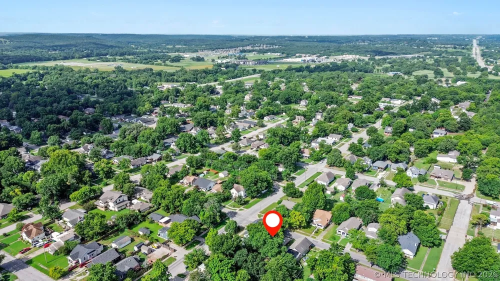 319 W Bryan Avenue Sapulpa, OK 74066