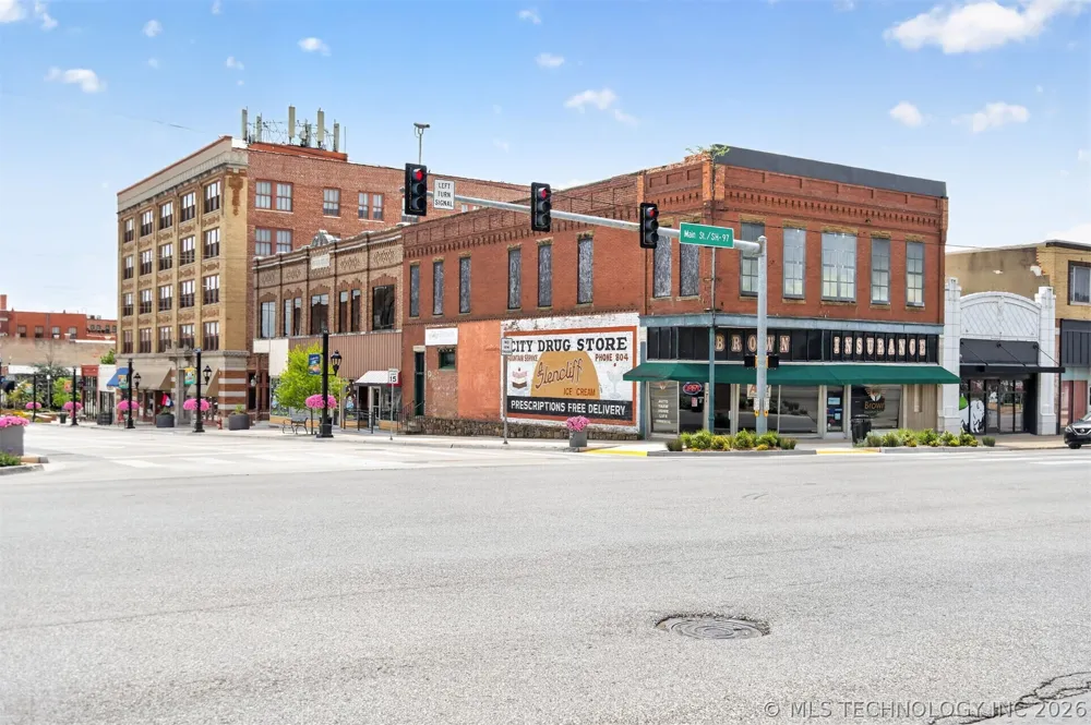 319 W Bryan Avenue Sapulpa, OK 74066