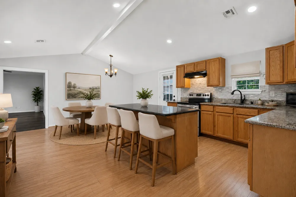 319 W Bryan Avenue Sapulpa, OK 74066