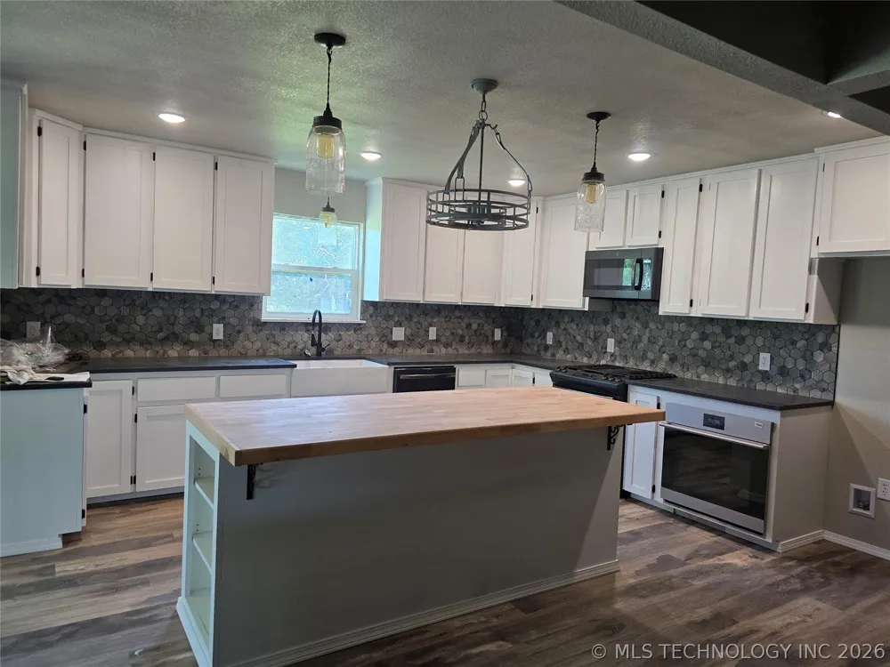 2000 4th Street Pawnee, OK 74058