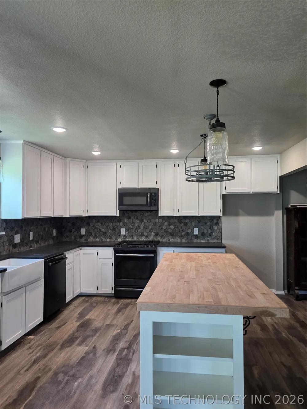 2000 4th Street Pawnee, OK 74058