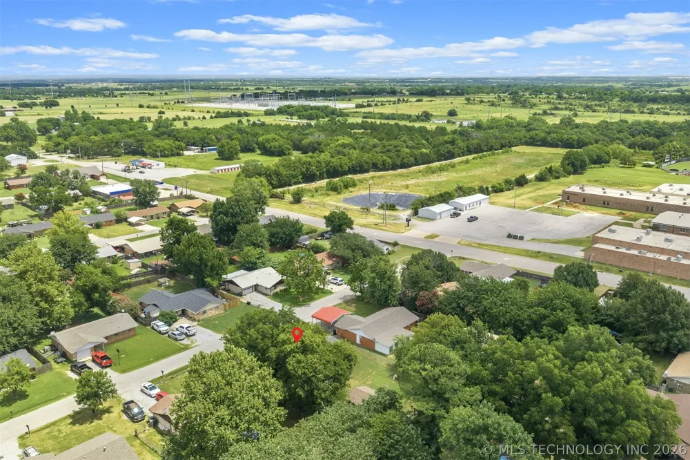 59 Laurel Lone Grove, OK 73443