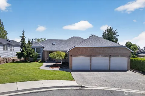 213 S 78th Avenue