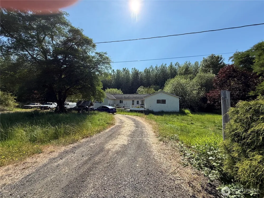 664 State Route 409 Cathlamet, WA 98612