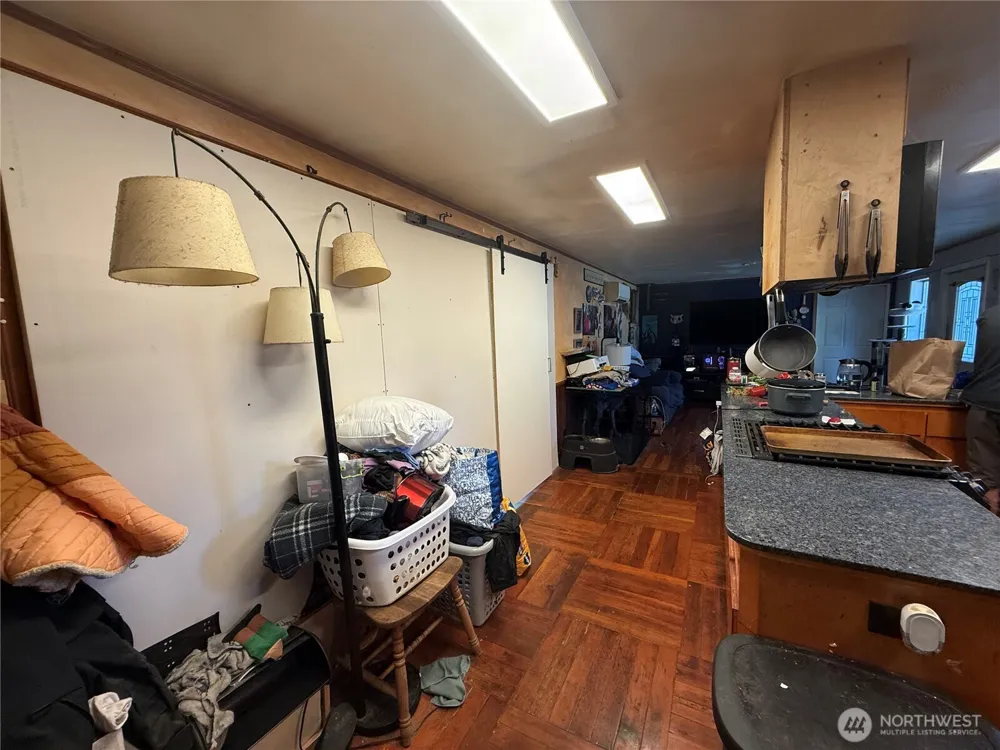 664 State Route 409 Cathlamet, WA 98612
