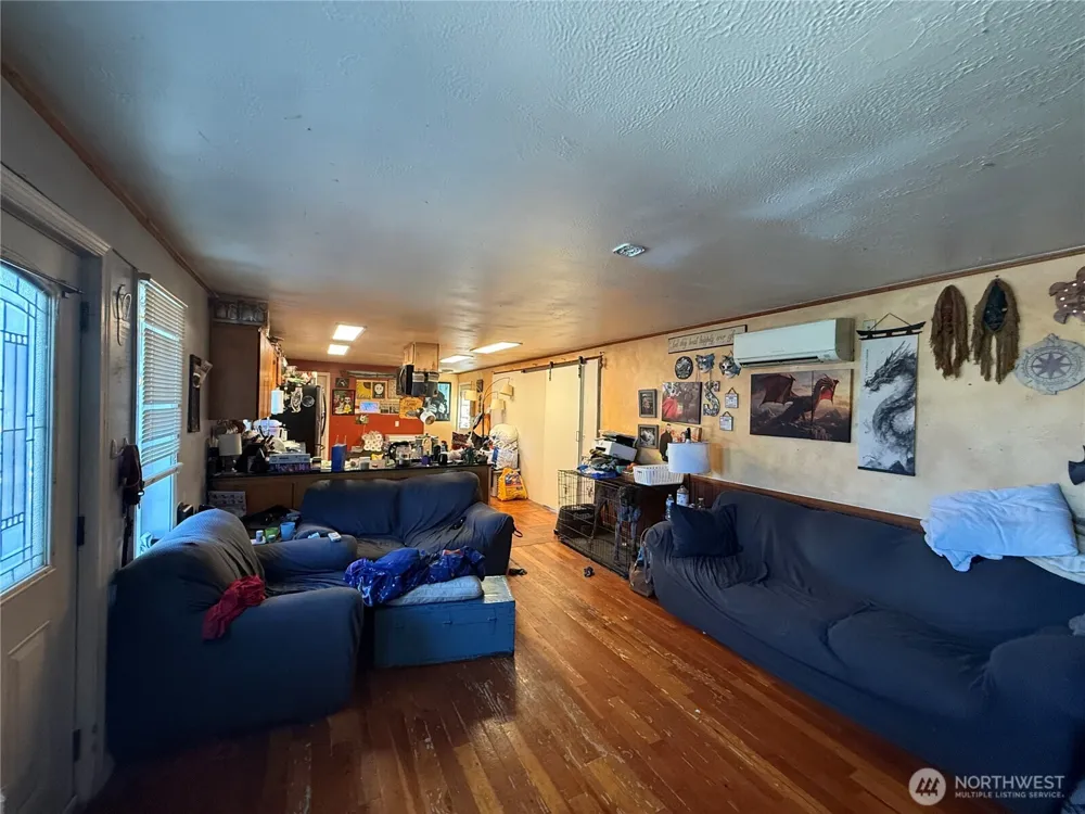 664 State Route 409 Cathlamet, WA 98612